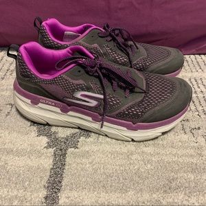 Skechers Max Cushioning Shoes